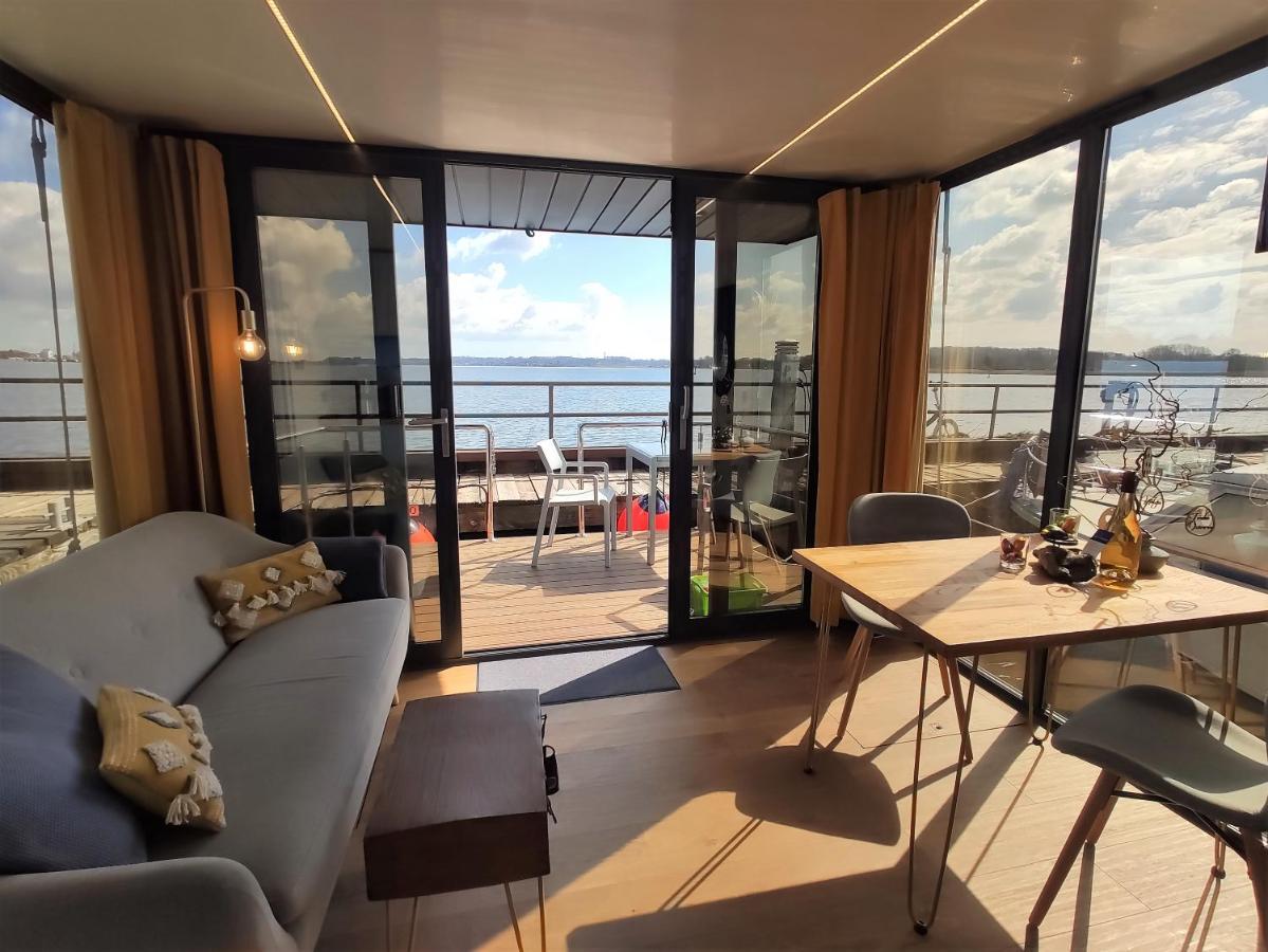 Hausboot Hilja 호텔 슐레스비히 외부 사진
