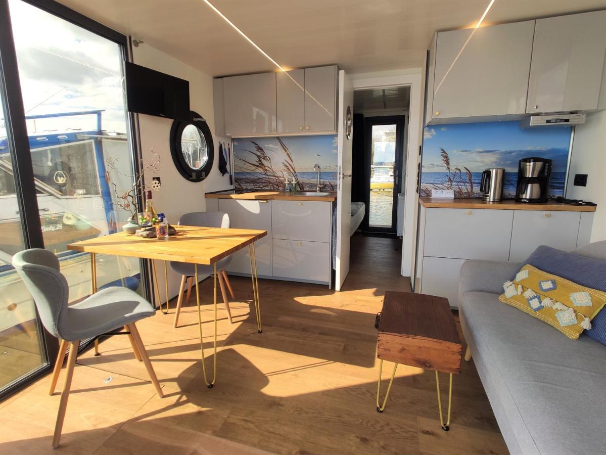 Hausboot Hilja 호텔 슐레스비히 외부 사진